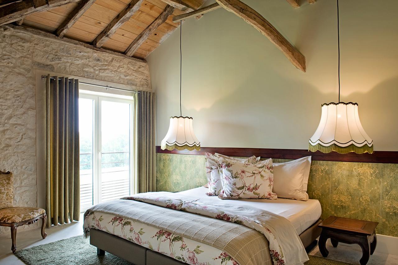 Domaine De L'Isle Basse Bed & Breakfast Fontanes  Eksteriør bilde